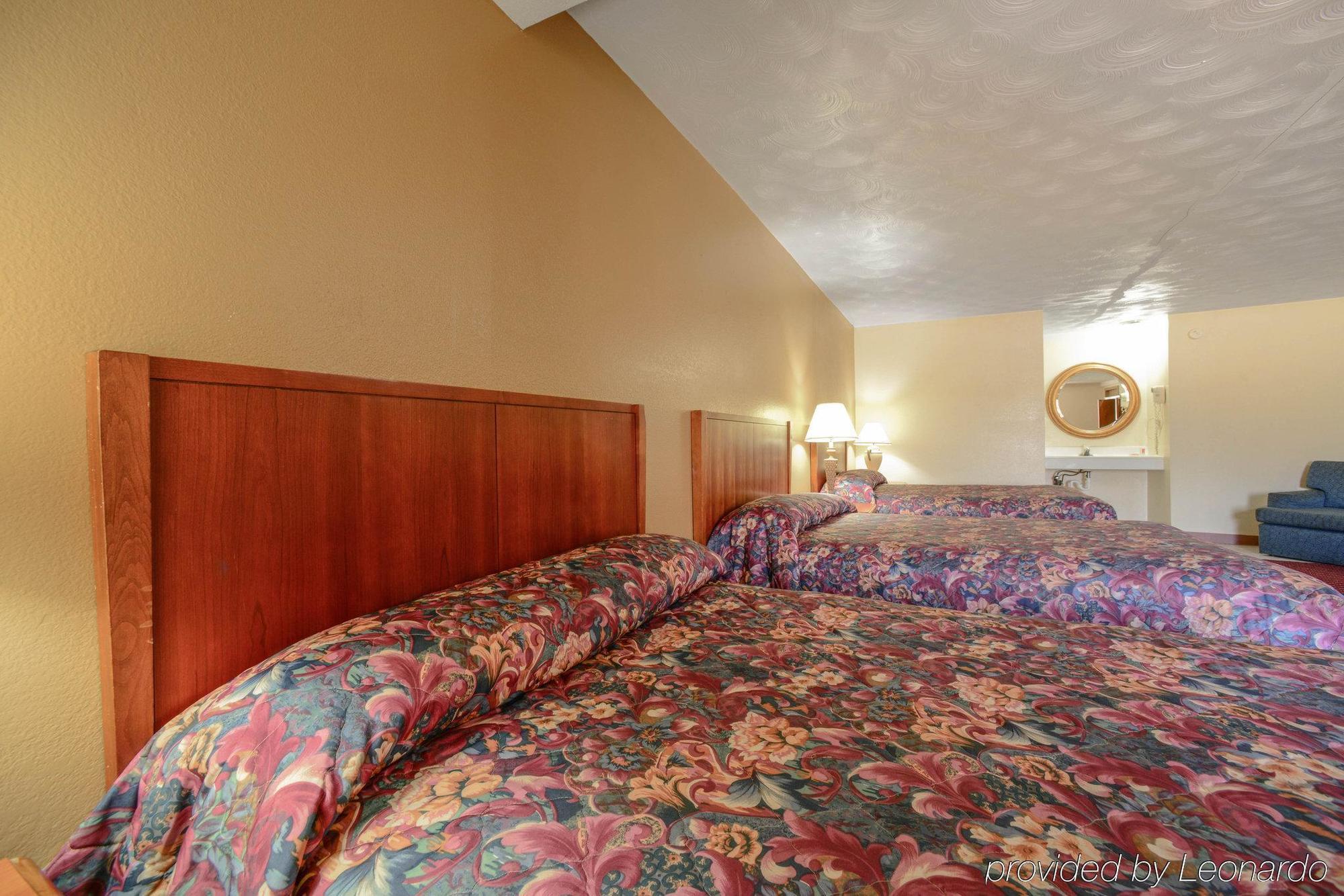 Econo Lodge Inn & Suites Carbondale Exterior foto