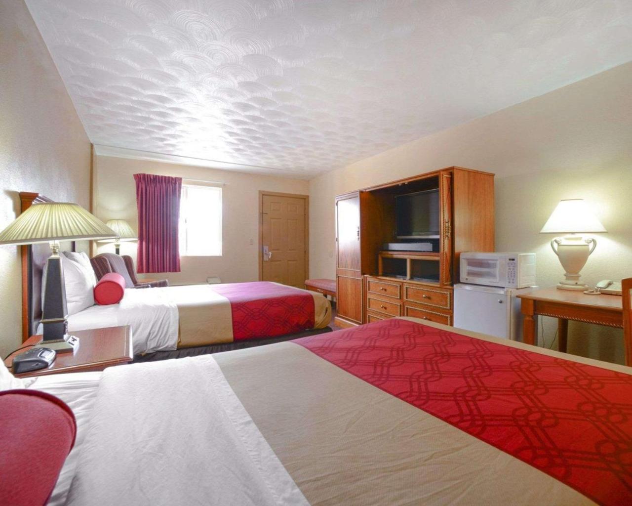 Econo Lodge Inn & Suites Carbondale Exterior foto